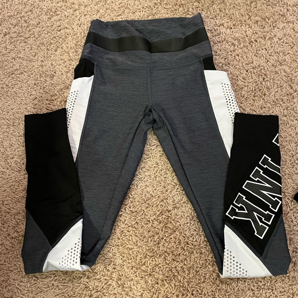 Victoria’s Secret PINK leggings